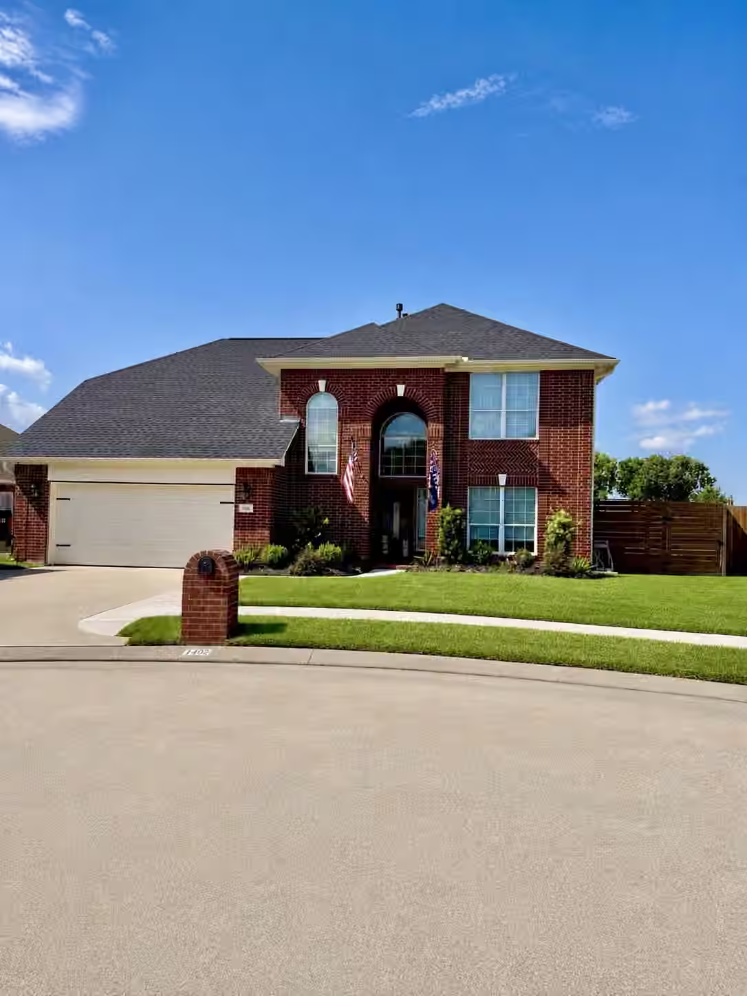 Photo of 105 Kevin Court, La Porte, TX 77571