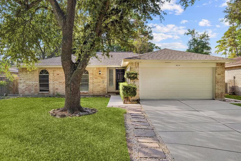 Photo 2 of 4214 Sloangate Drive, Spring, TX