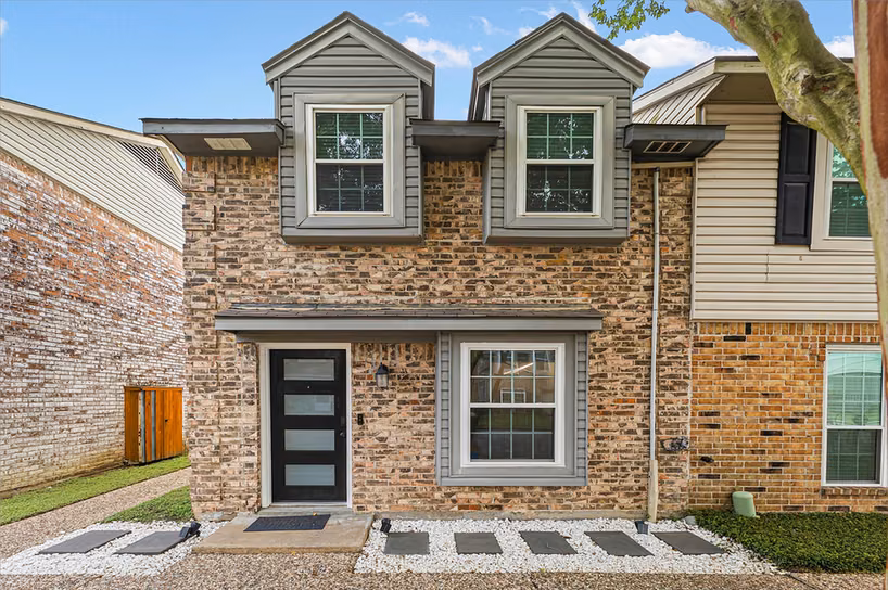 Photo of 1911 Sherwood Forest Street 29, Houston, TX 77043