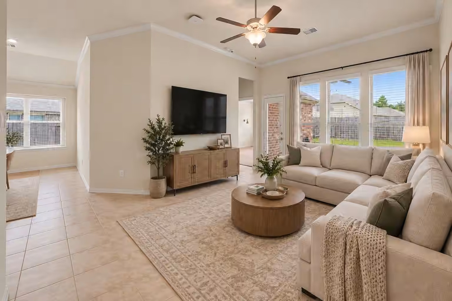 Photo 5 of 2901 Green Ash Court, Conroe, TX