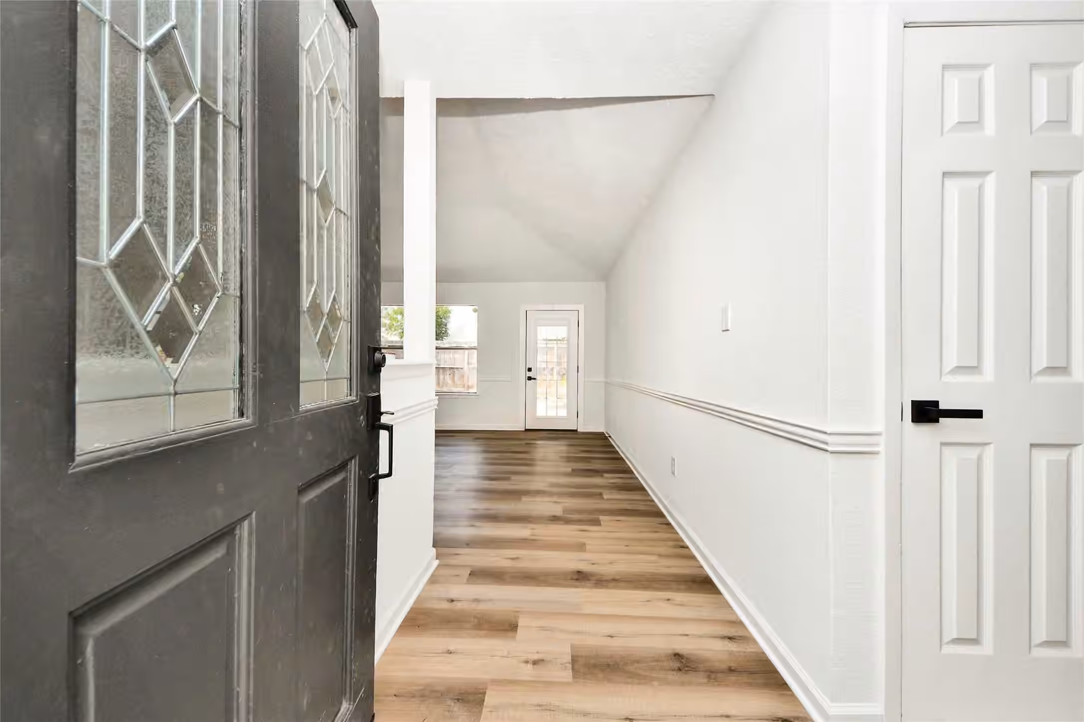 Photo 7 of 13122 Benford Drive, Houston, TX