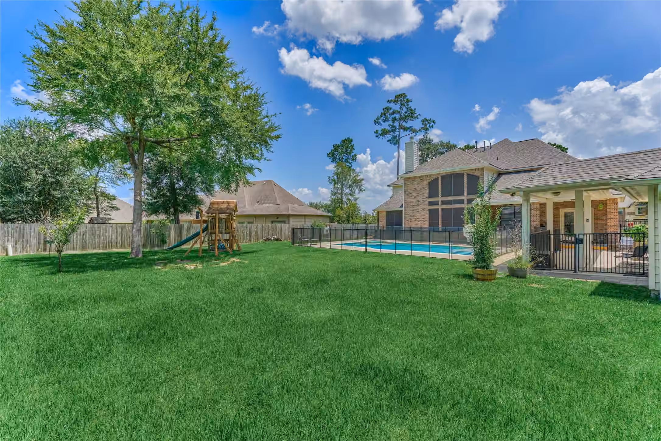 Photo 4 of 40519 Manor Drive, Magnolia, TX