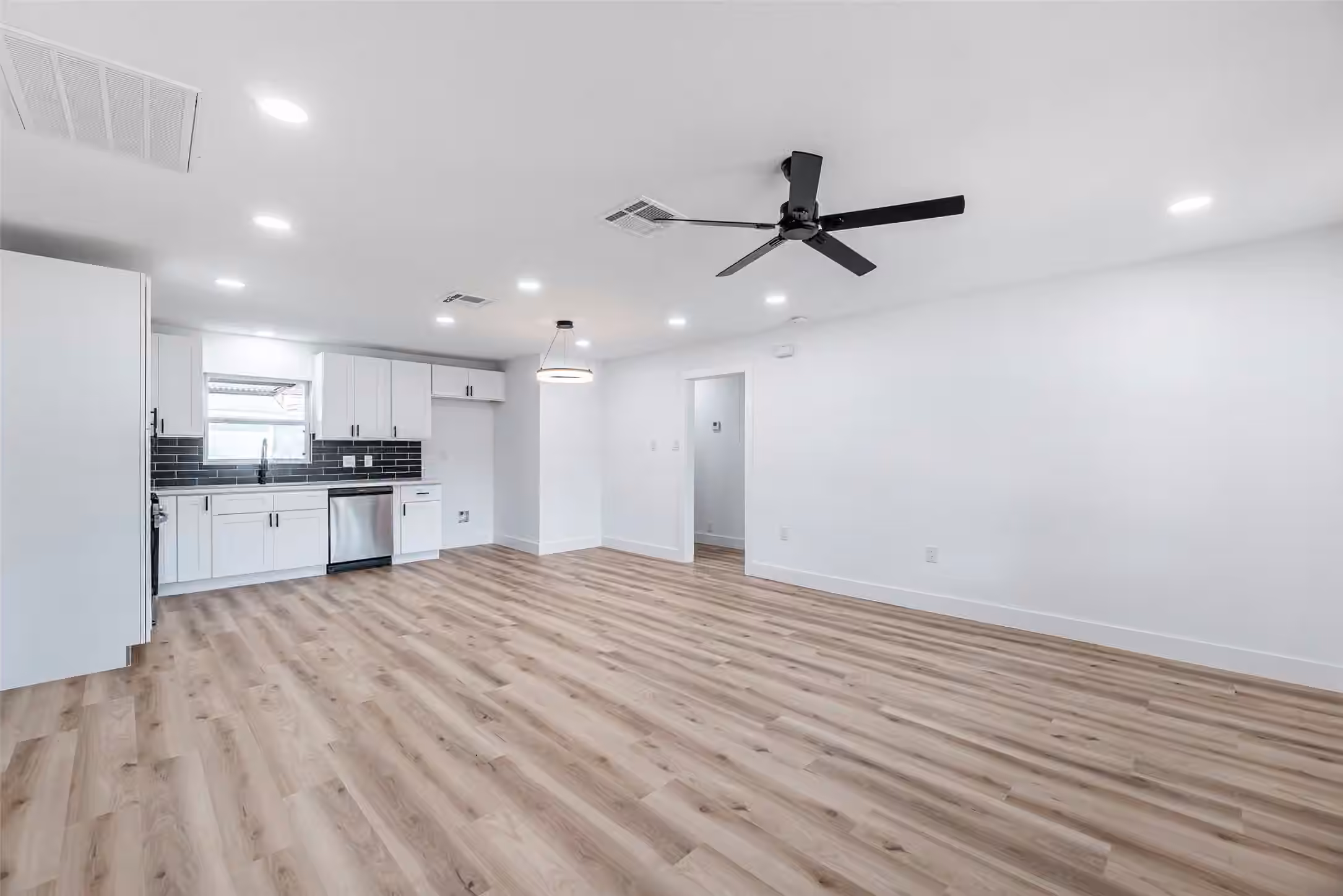 Photo 2 of 8658 Sonneville Drive, Houston, TX