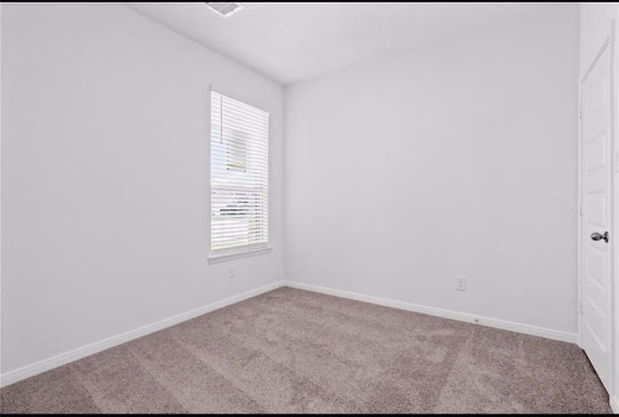 Photo 5 of 4901 Sun Falls Drive, Katy, TX