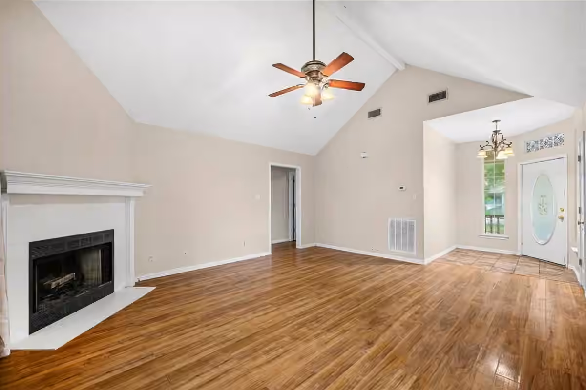 Photo 3 of 2601 Oakwood Drive, Brenham, TX