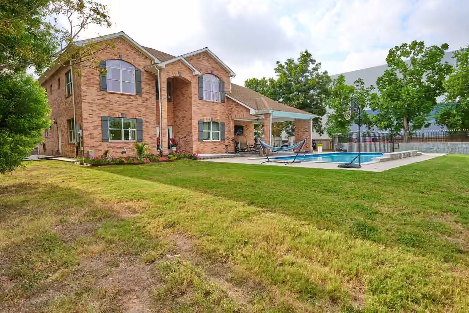Photo of 5359 Allen Genoa Road, Houston, TX