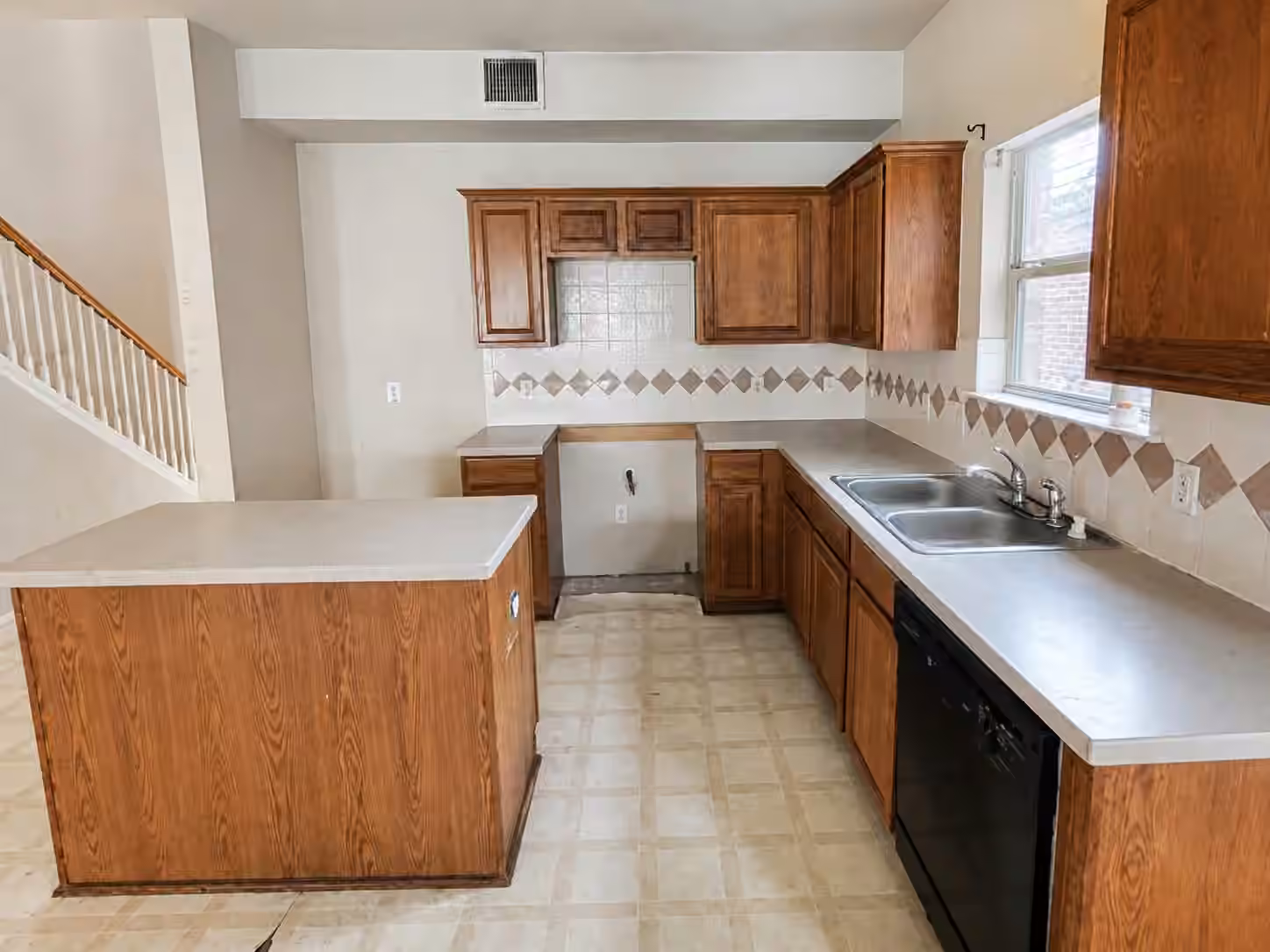 Photo 6 of 3522 Cactus Creek Drive, Spring, TX