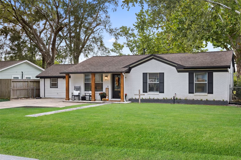 Photo 3 of 206 Edens Avenue, League City, TX