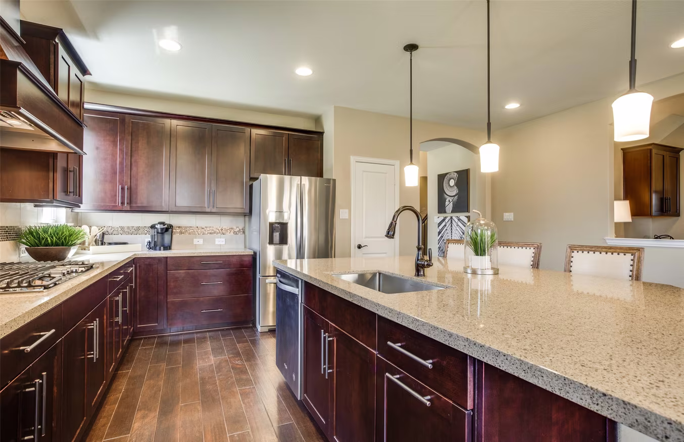 Photo 4 of 13420 Leeward Edge Dr, Texas City, TX