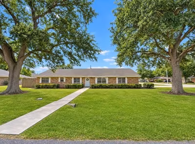 Photo of 1000 Grove Street, Angleton, TX 77515