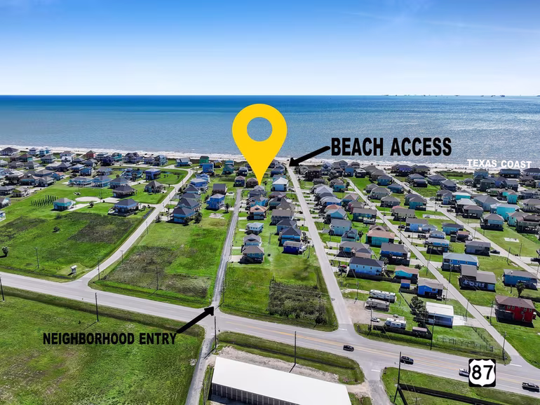 Photo 5 of 931 S Gateway, Crystal Beach, TX