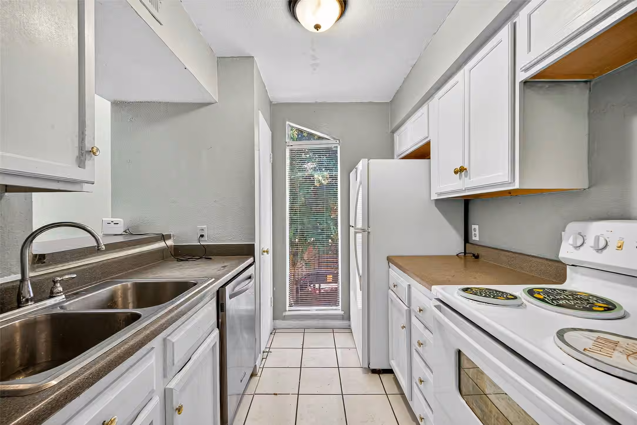 Photo of 10075 Westpark Drive 73, Houston, TX 77042
