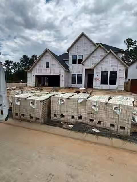 Photo 2 of 15703 Hoptree Heights Lane, Conroe, TX