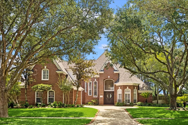 Photo of 3319 Oakland Drive, Sugar Land, TX 77479