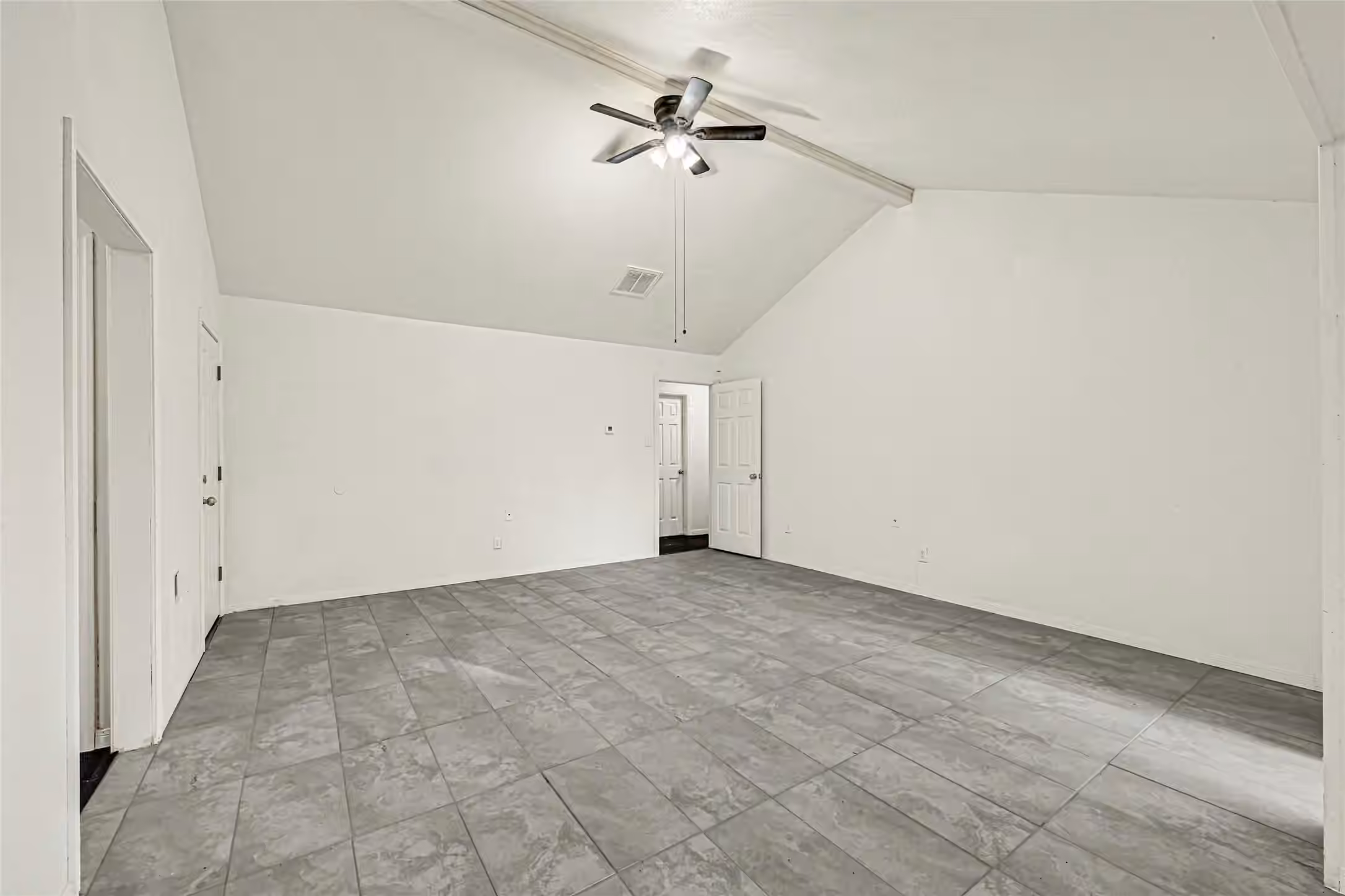 Photo 3 of 11423 Kirkmeadow Drive, Houston, TX