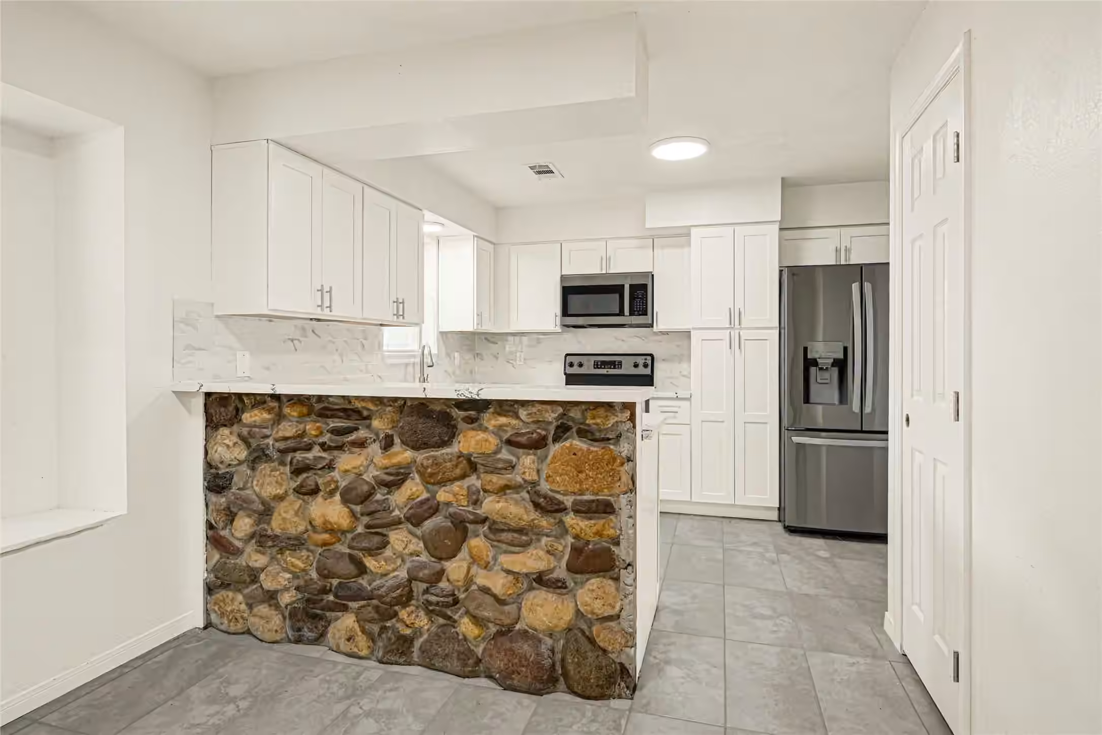 Photo 7 of 11423 Kirkmeadow Drive, Houston, TX