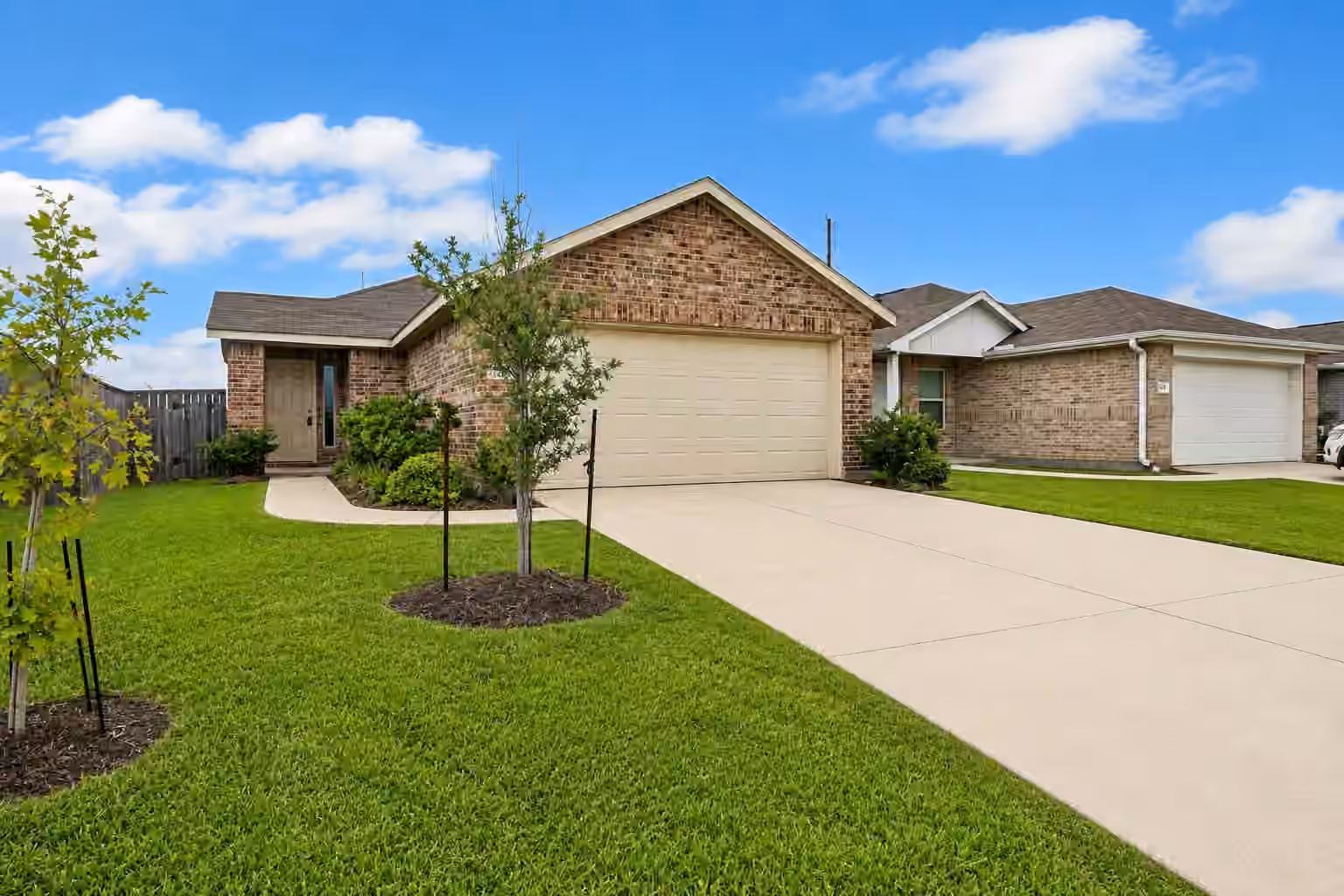 Photo 2 of 4343 Palmetto Grove Lane, Baytown, TX