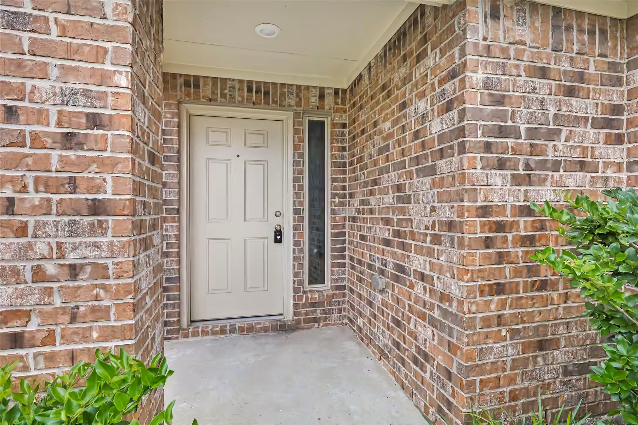 Photo 4 of 4343 Palmetto Grove Lane, Baytown, TX