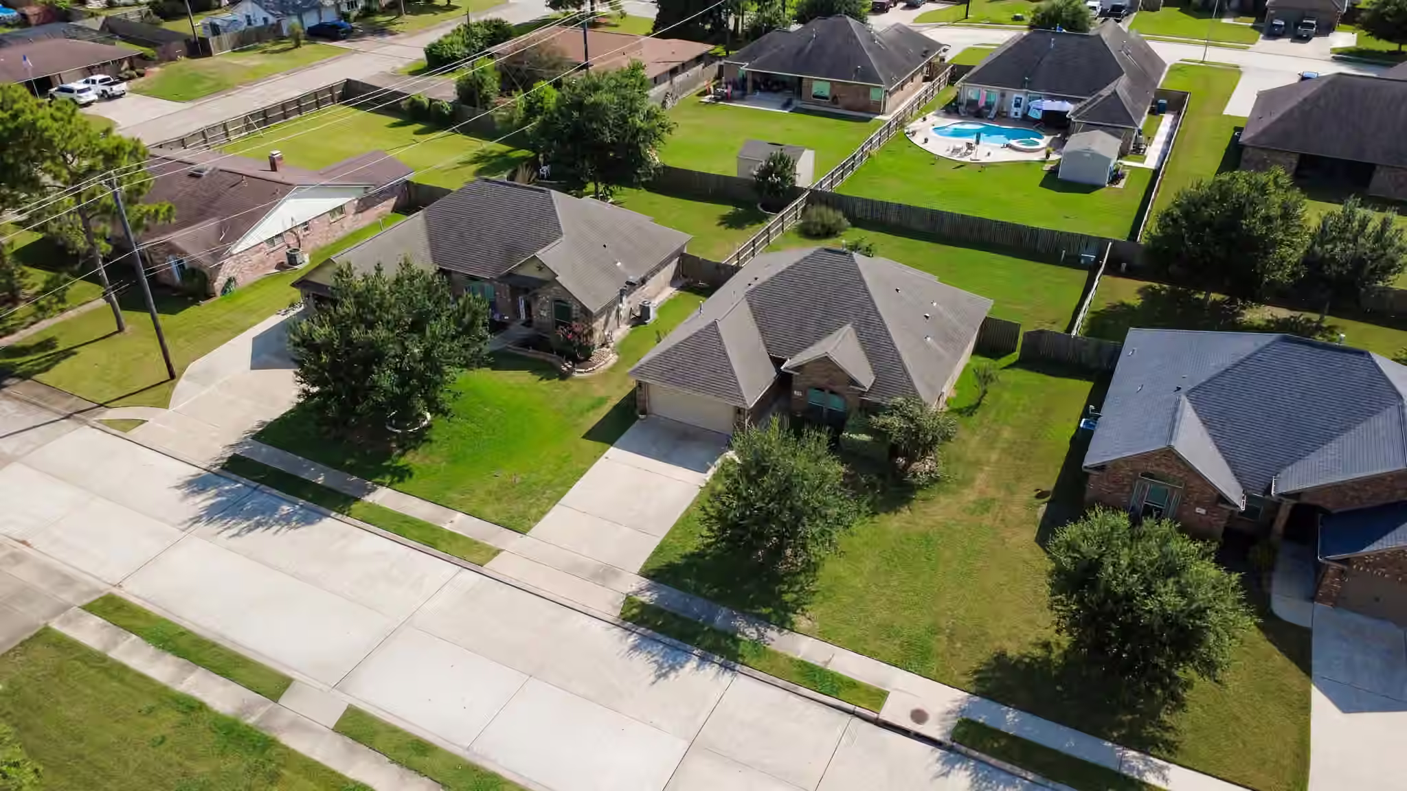 Photo 3 of 205 Poppy Street, Lake Jackson, TX