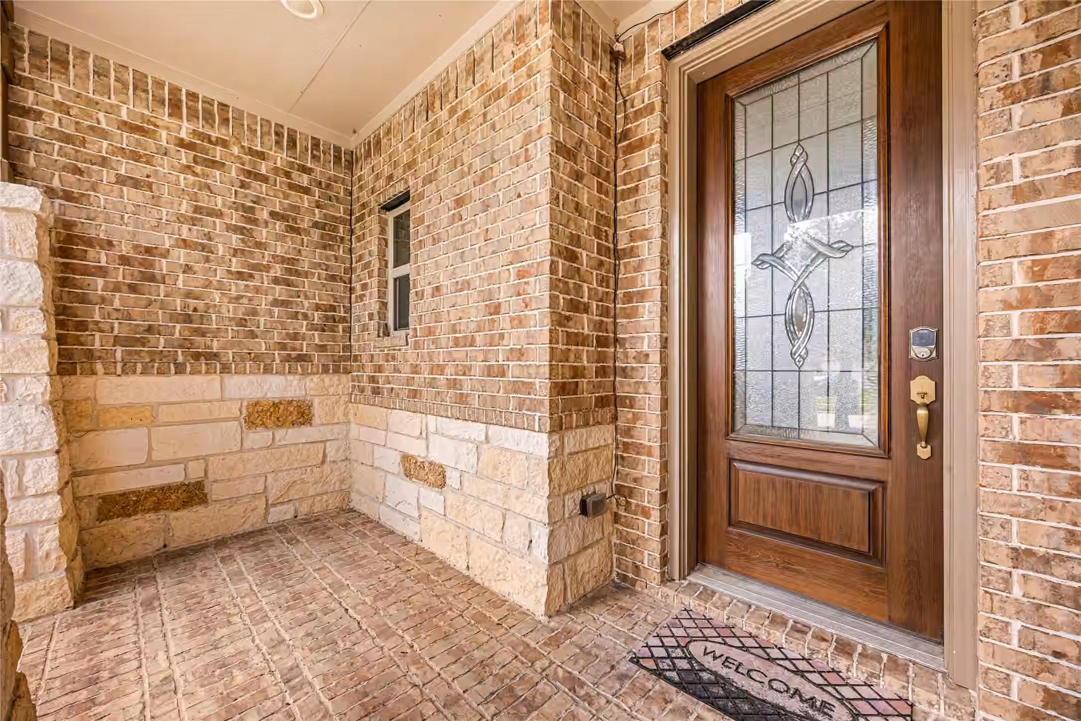 Photo 4 of 18707 Fox Kestrel Trail, Cypress, TX