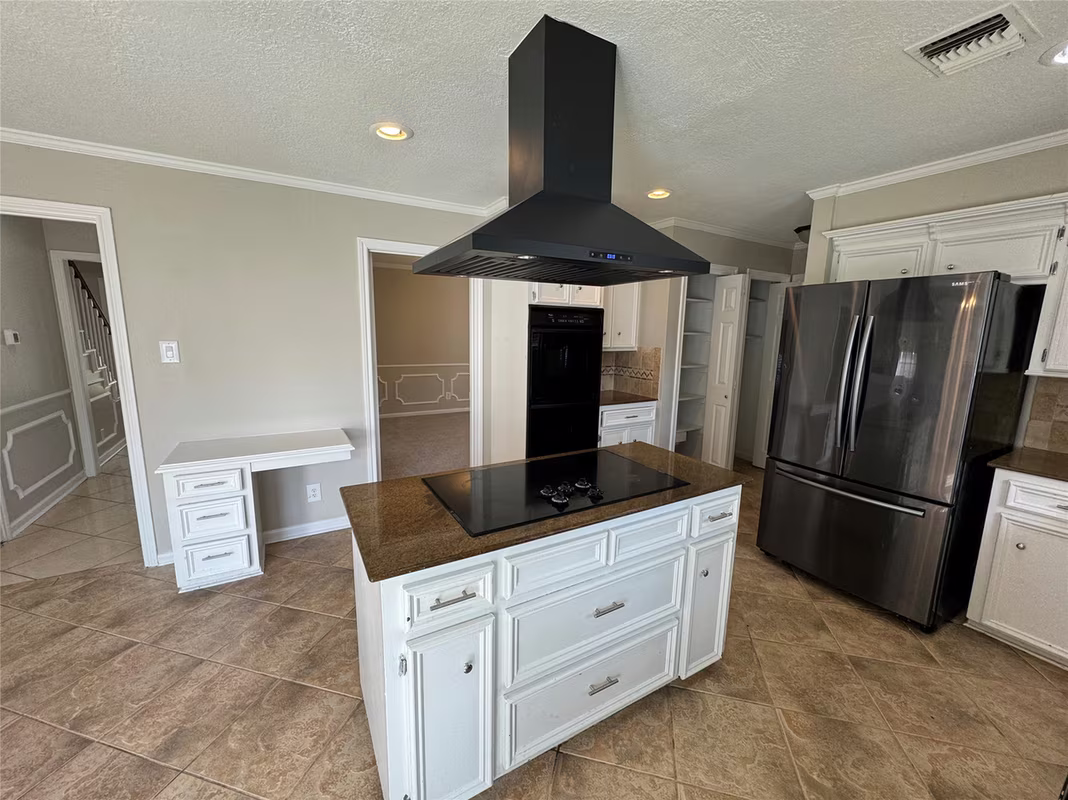 Photo 7 of 6630 Sumner Isle Court, Spring, TX