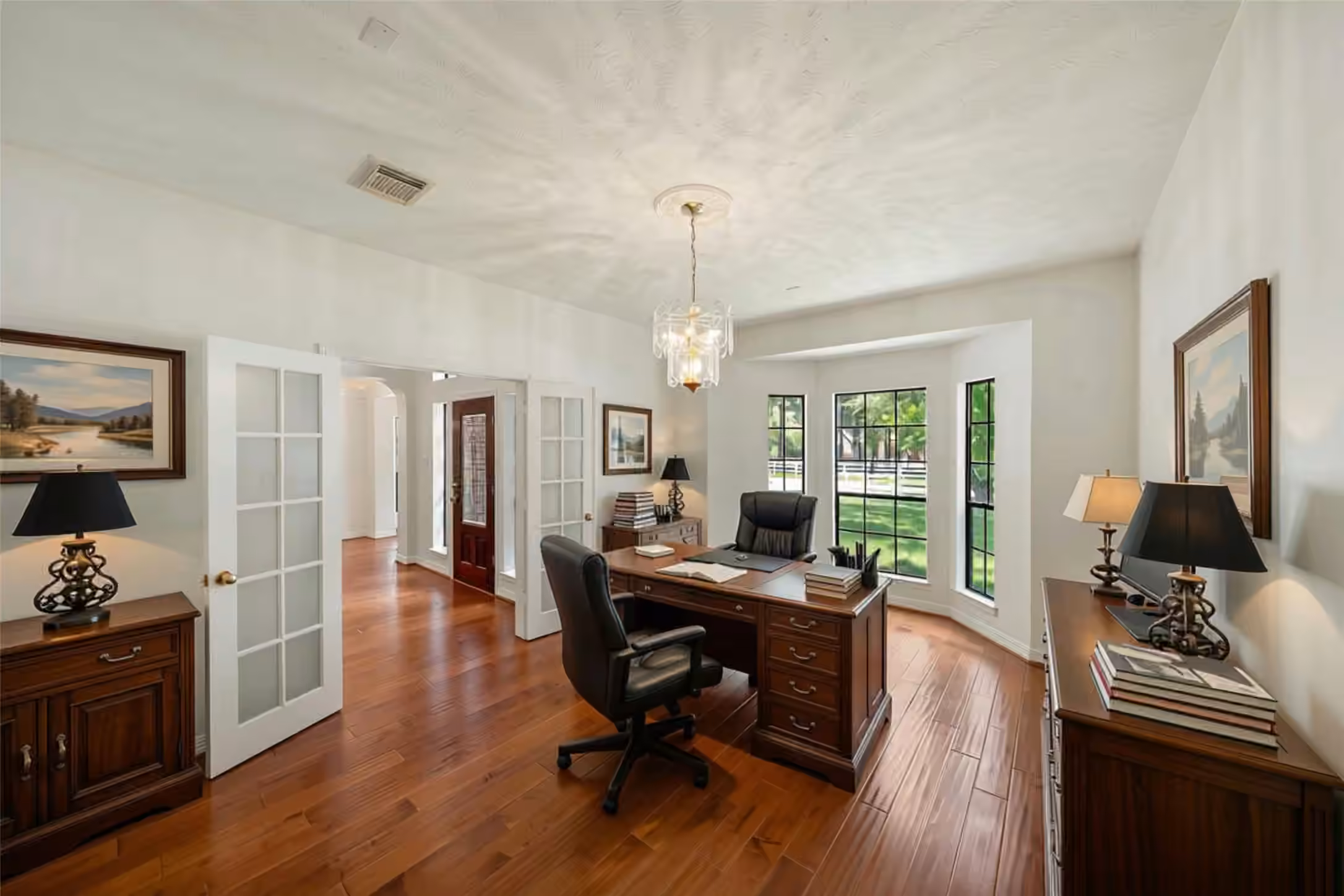 Photo 5 of 12319 Pin Oak Drive, Magnolia, TX