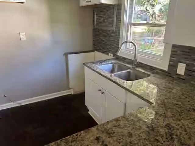 Photo 6 of 2113 3rd Avenue N, Texas City, TX