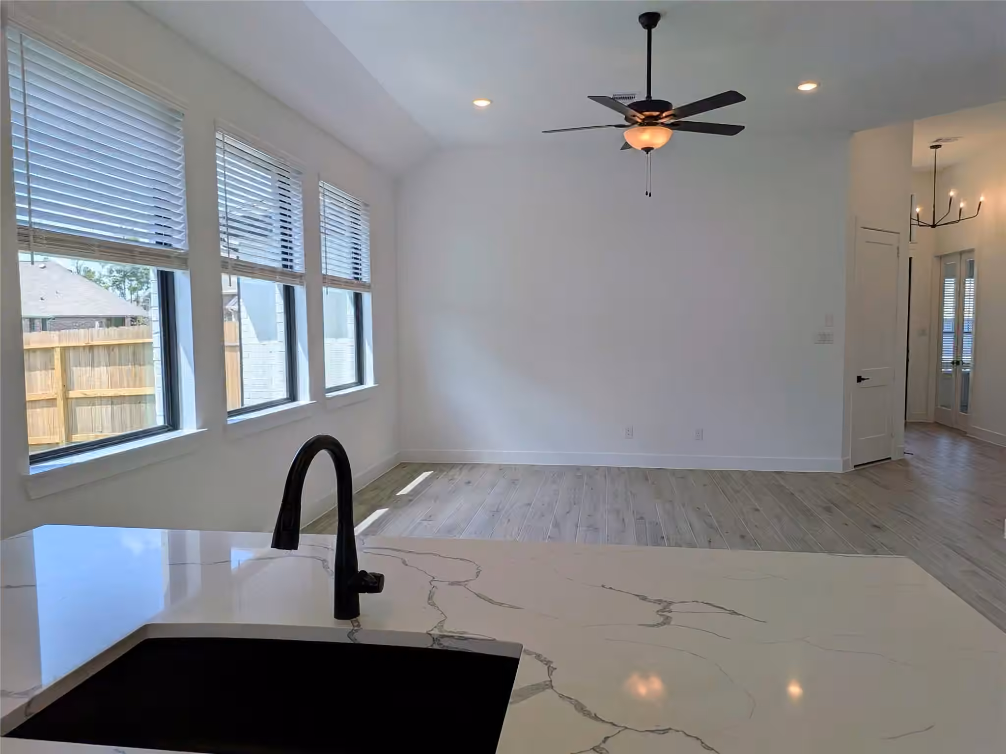 Photo 6 of 18020 Brennie Bird Lane, Conroe, TX