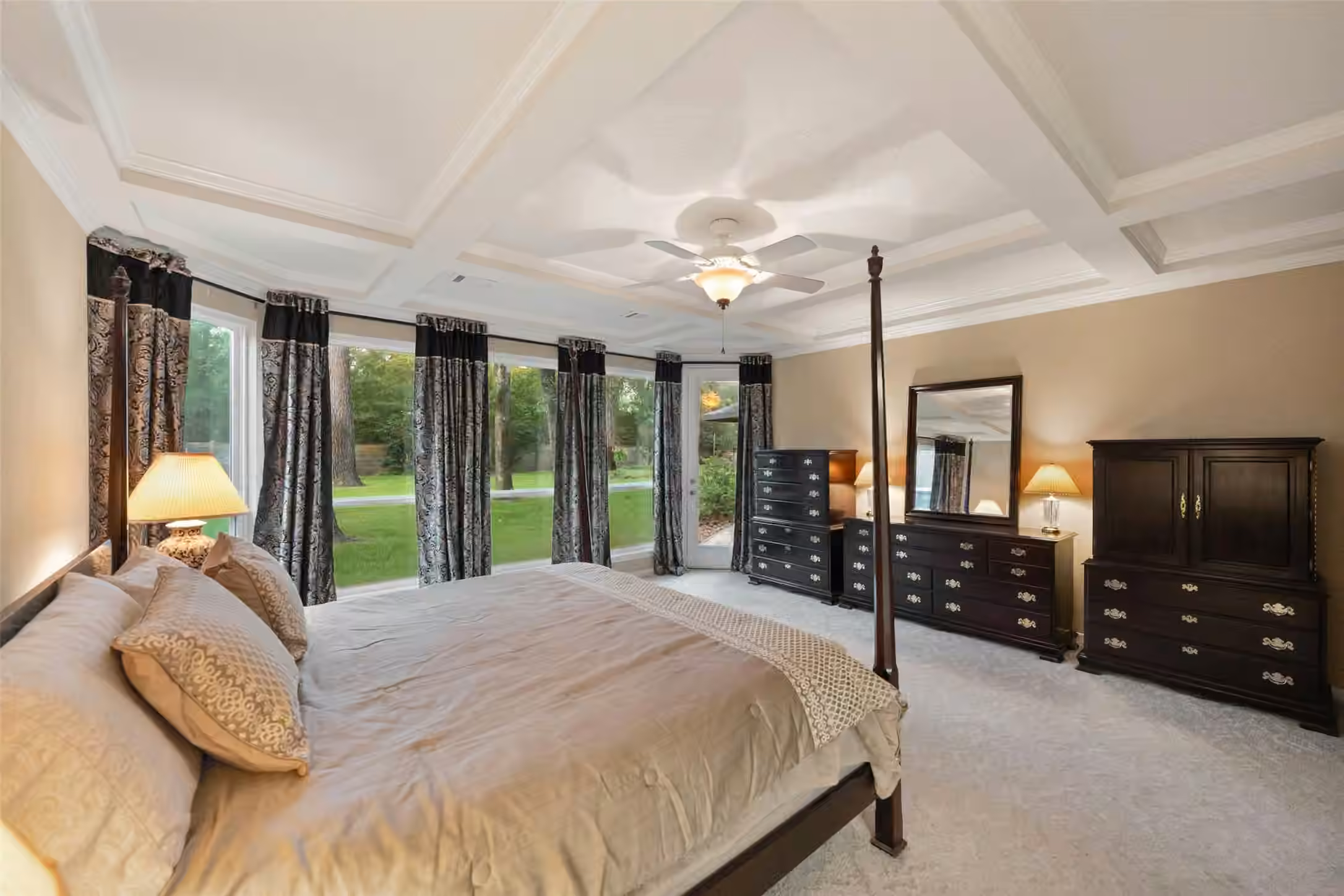 Photo 5 of 1722 Chestnut Grove Lane, Kingwood, TX