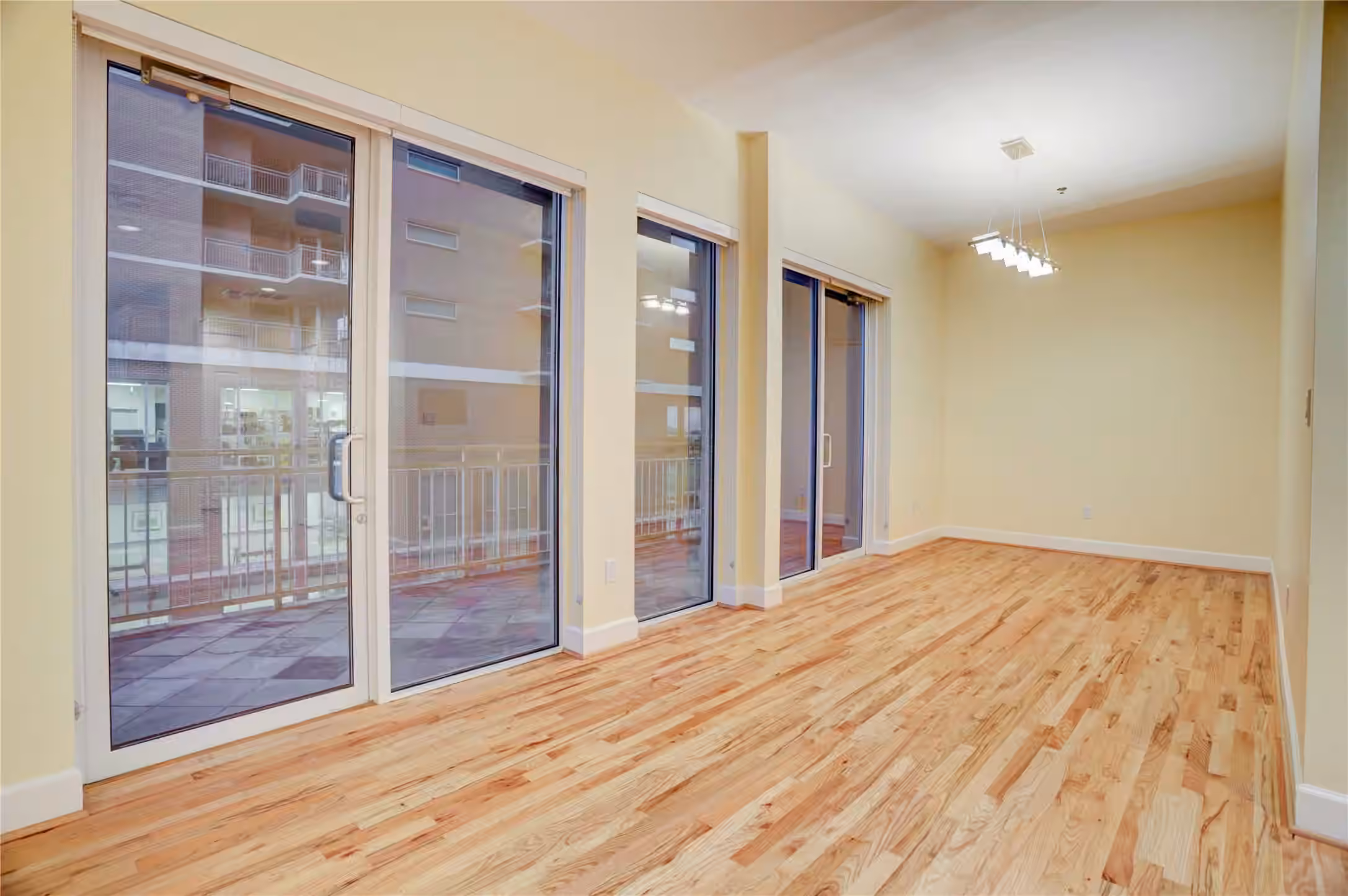 Photo 7 of 2520 Robinhood Street 1008, Houston, TX