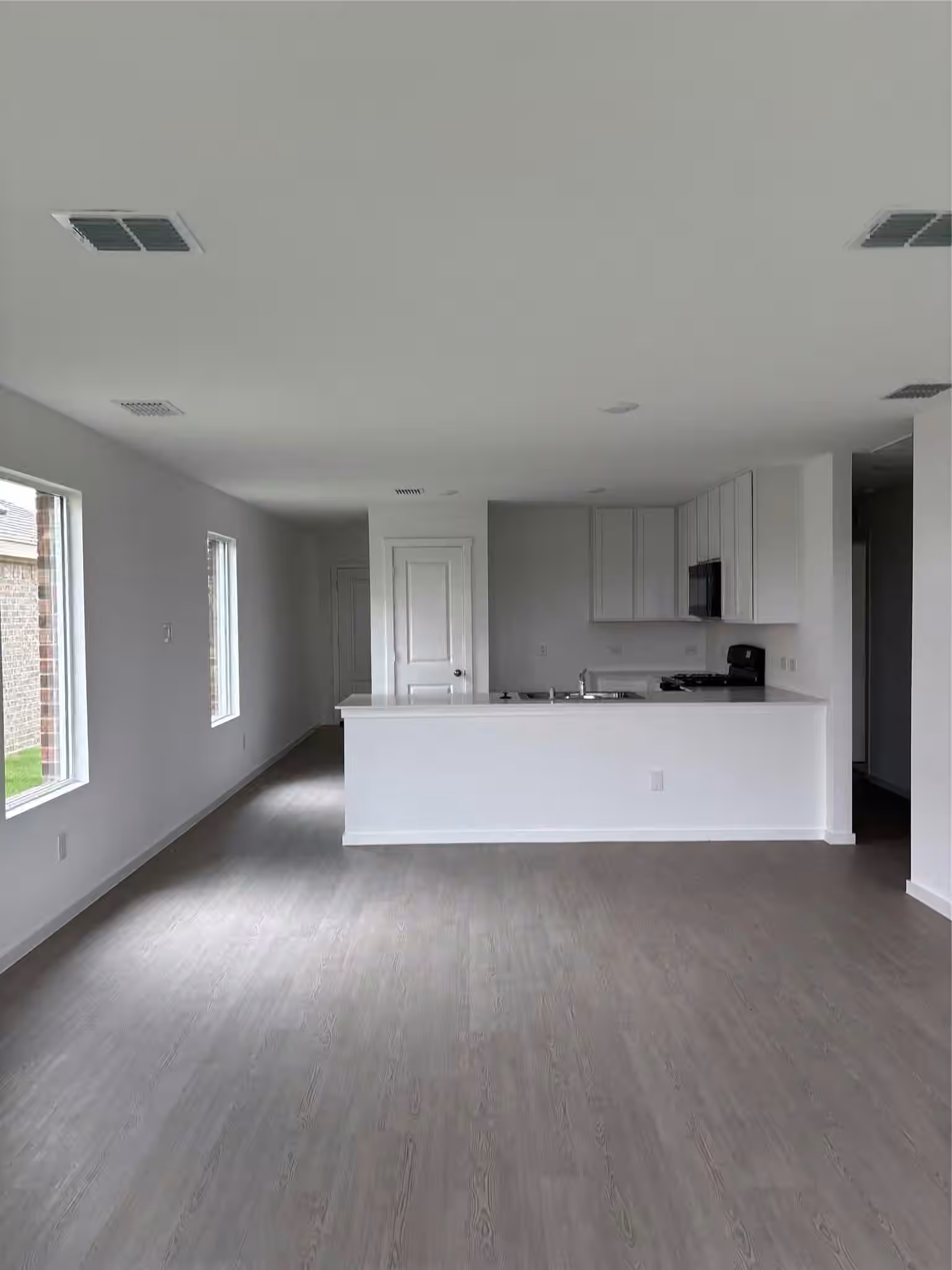 Photo 5 of 1157 Oak Shade Circle, Magnolia, TX
