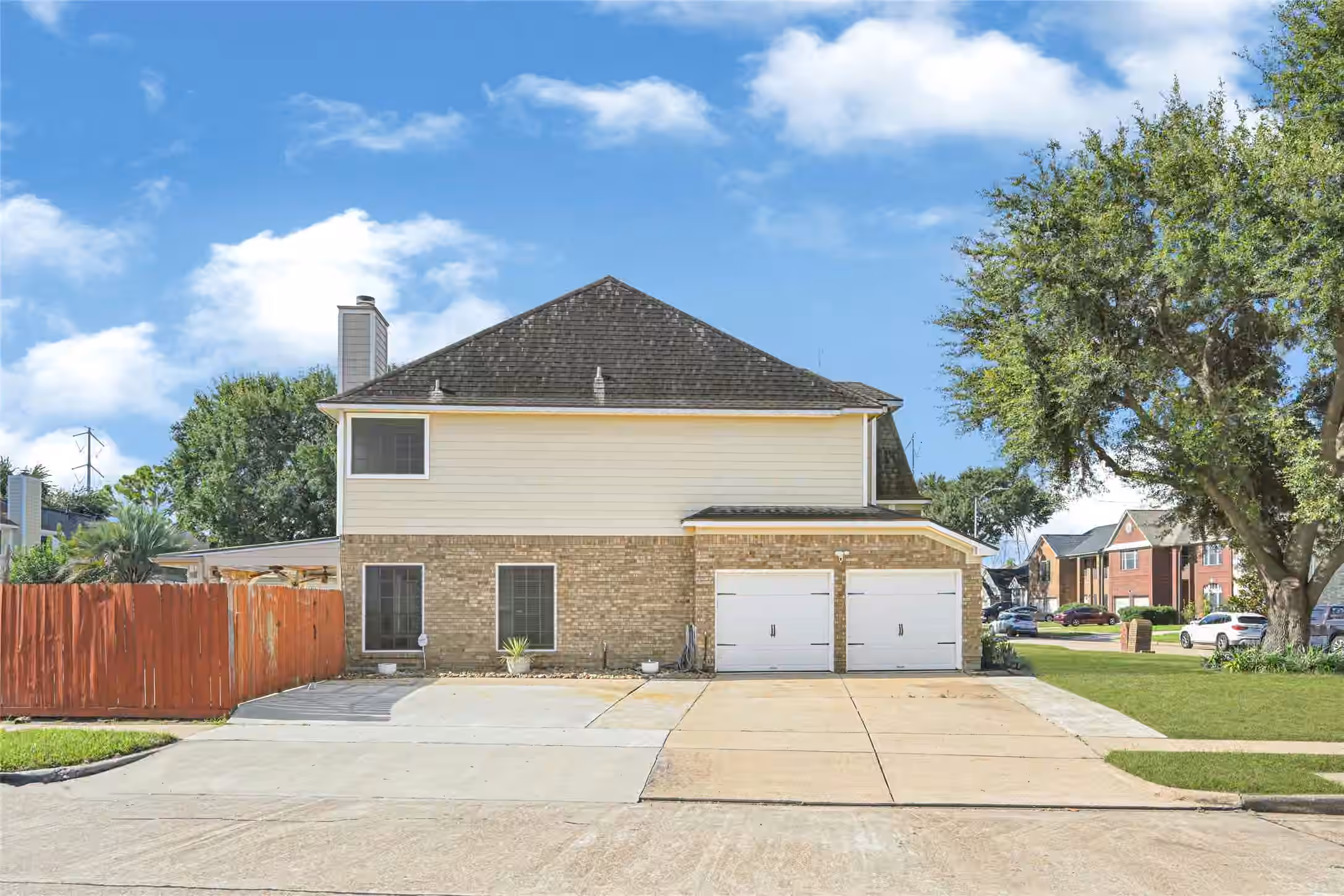 Photo 4 of 1913 Dublin Drive, Deer Park, TX