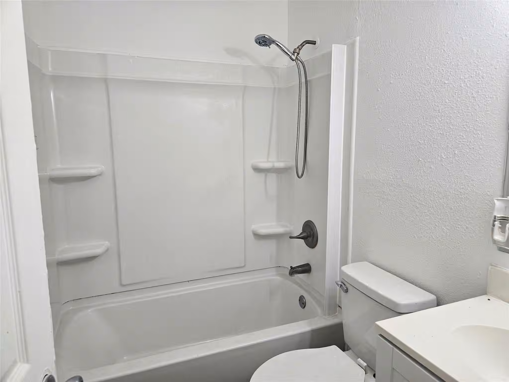 Photo 6 of 302 Grayless Street, Richmond, TX