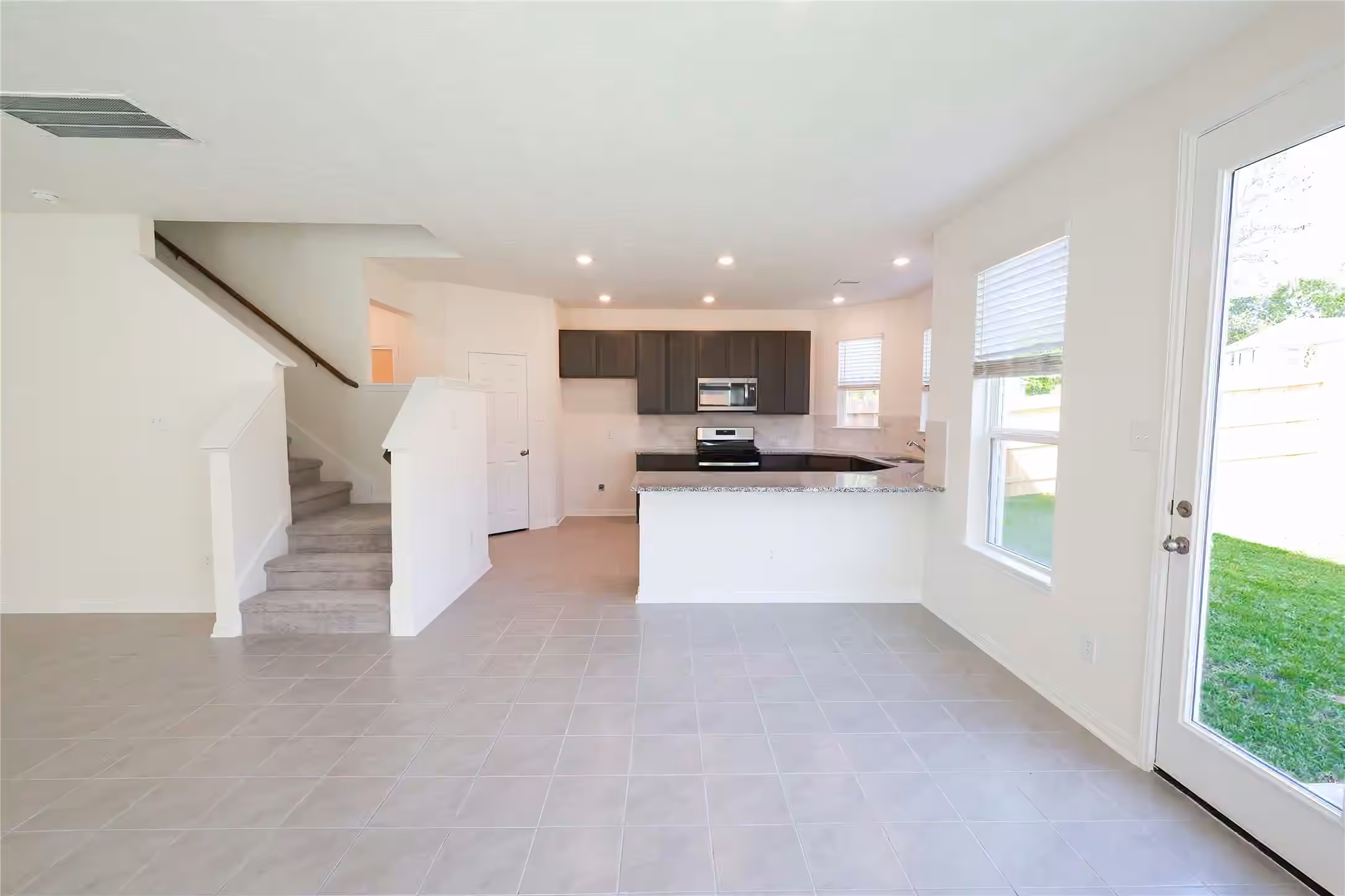 Photo 7 of 9422 Castillo Court, Magnolia, TX