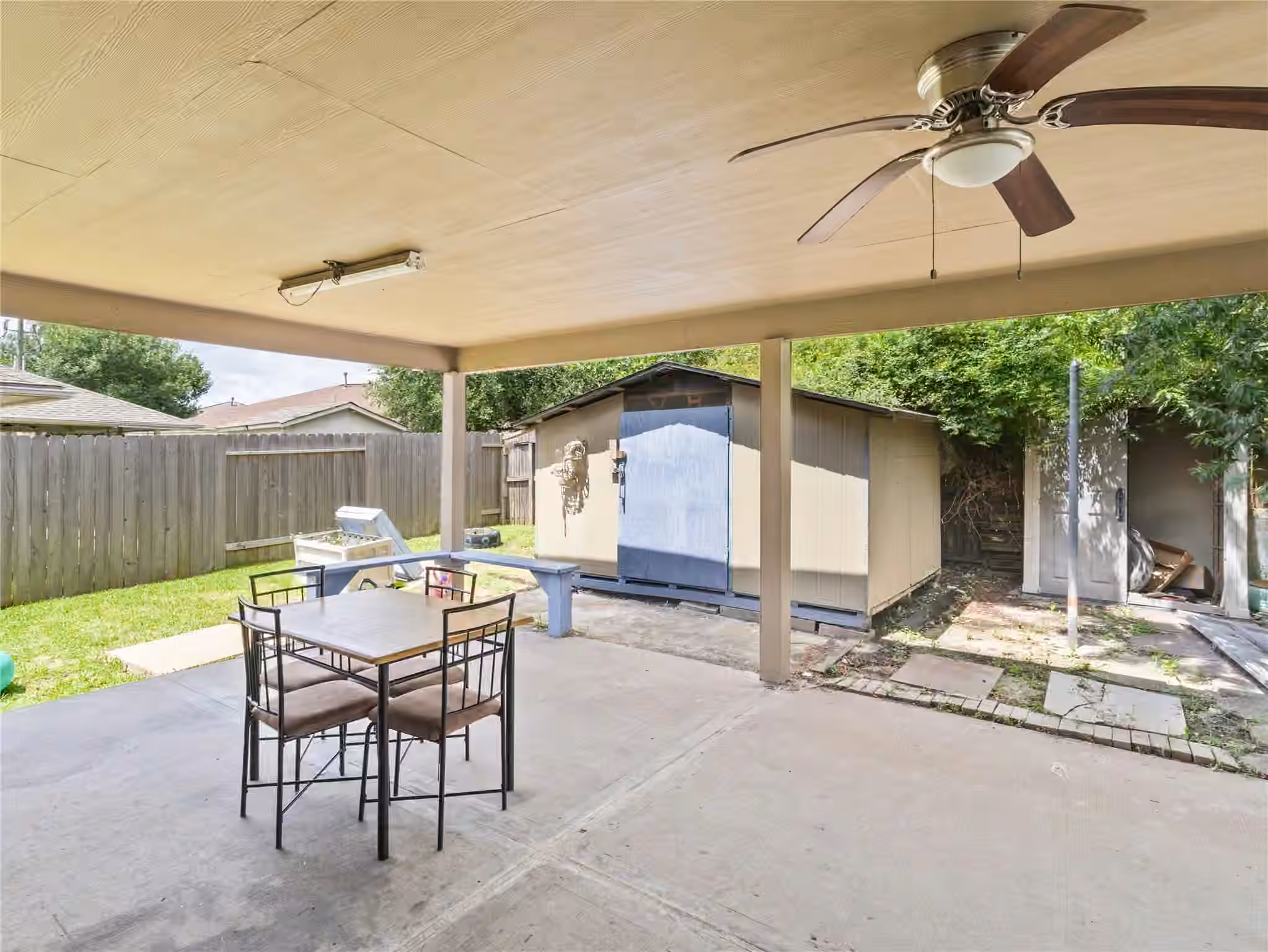 Photo 4 of 10515 Ince Lane, Houston, TX
