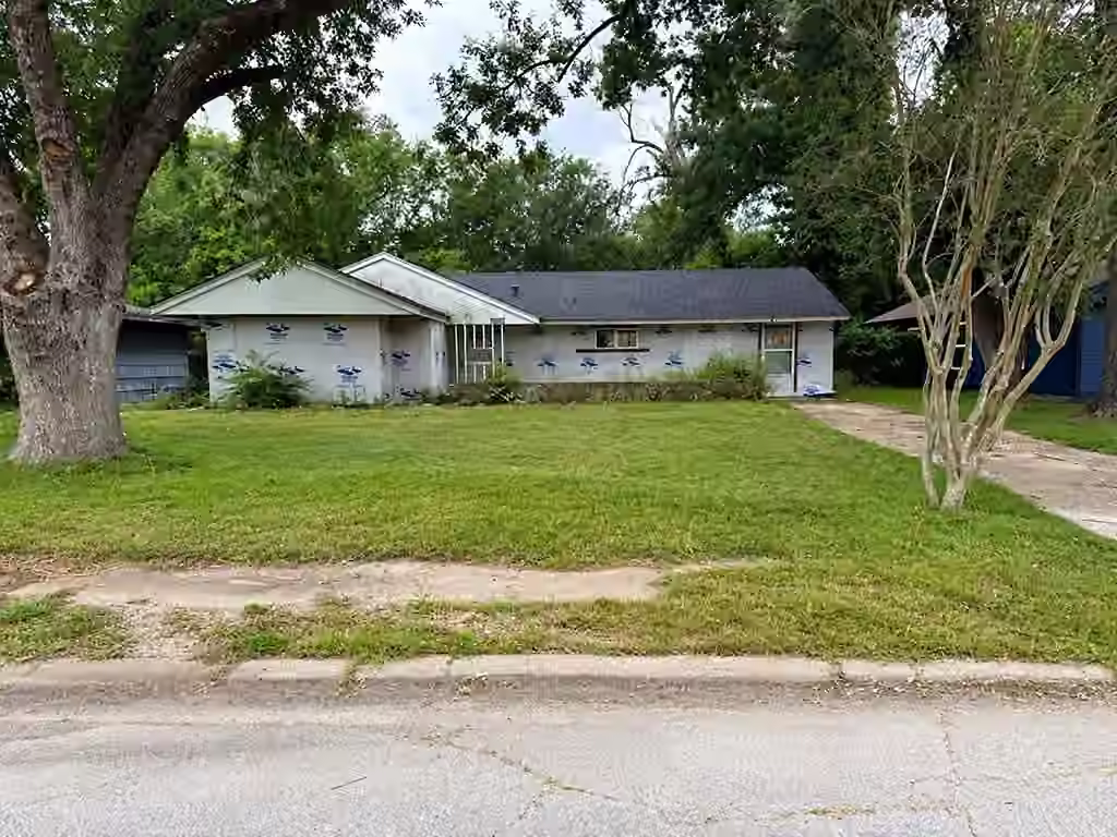 Photo of 5822 Lyndhurst Drive, Houston, TX 77033