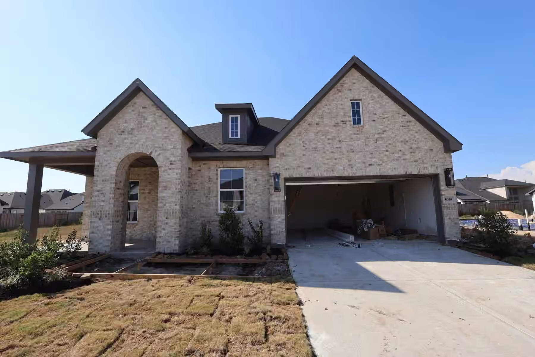 Photo 2 of 5018 Nesbit Path, Rosenberg, TX