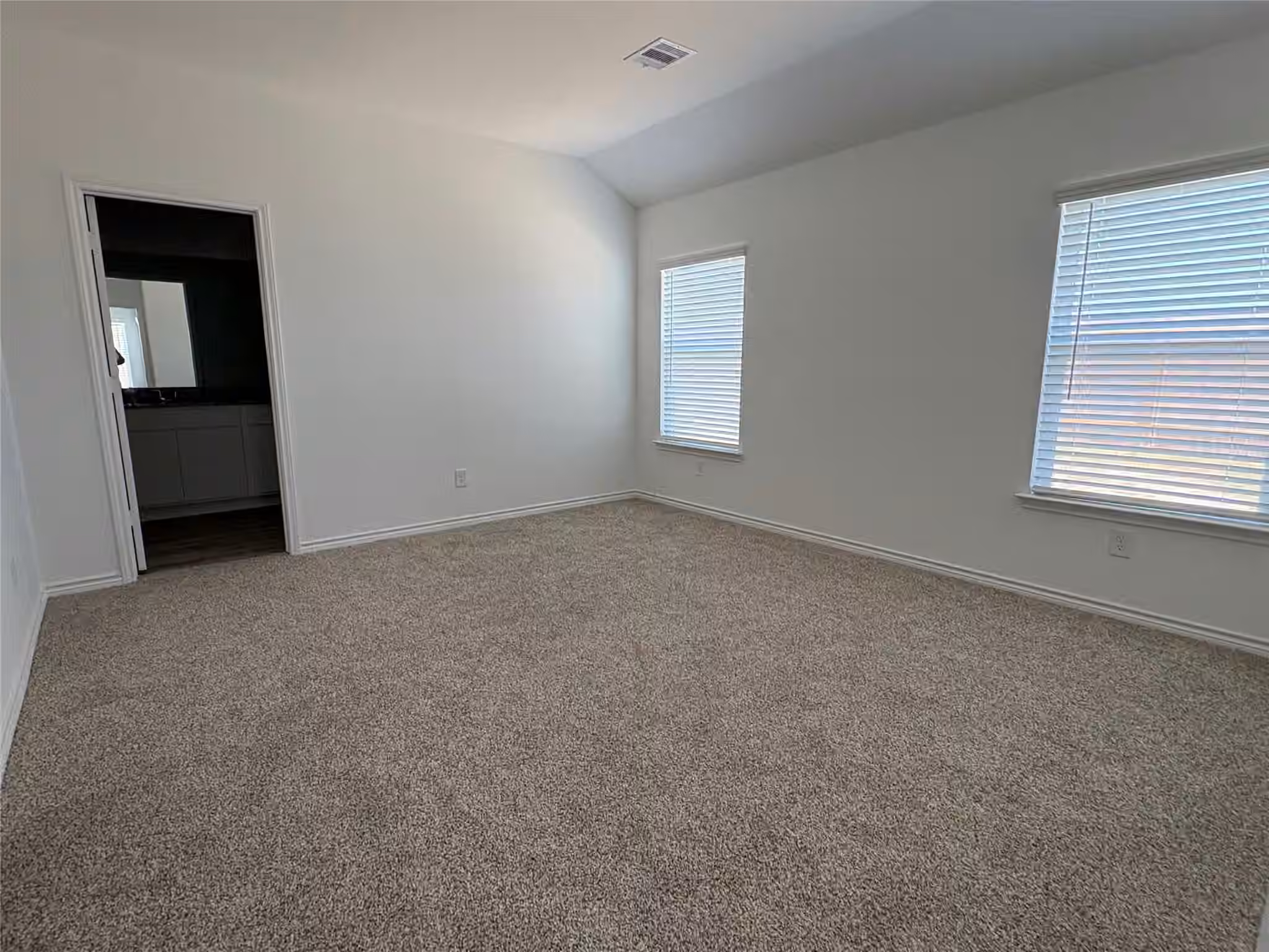 Photo 6 of 10465 Sugar Mill Drive, Conroe, TX