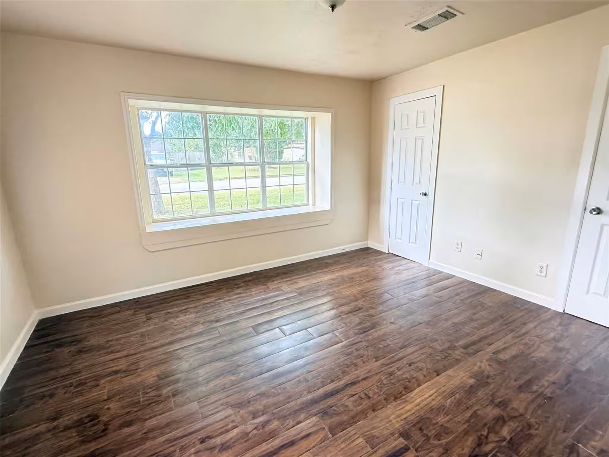 Photo 7 of 2622 34th Avenue N, Texas City, TX