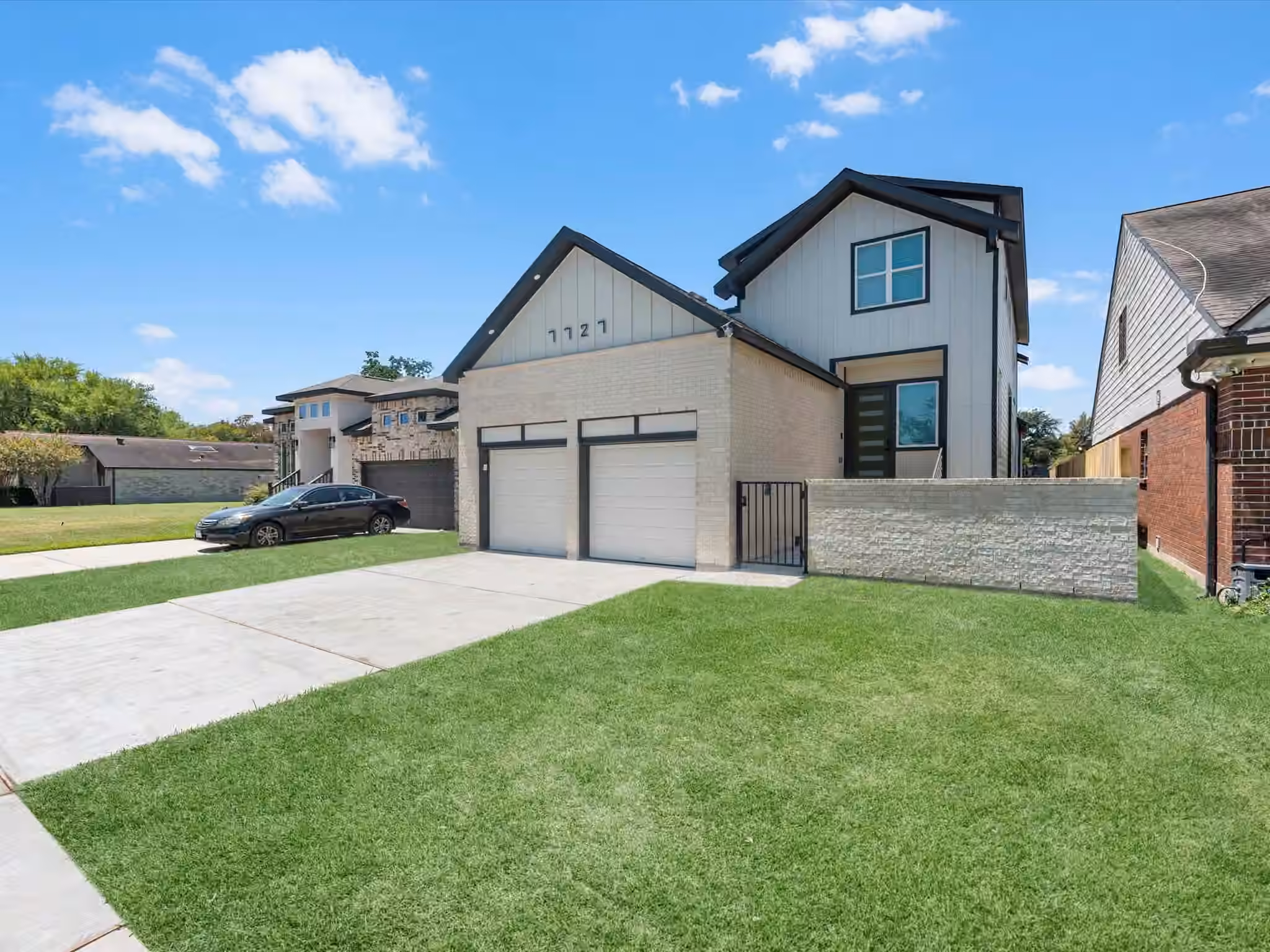 Photo 4 of 7727 Green Lawn Drive, Houston, TX
