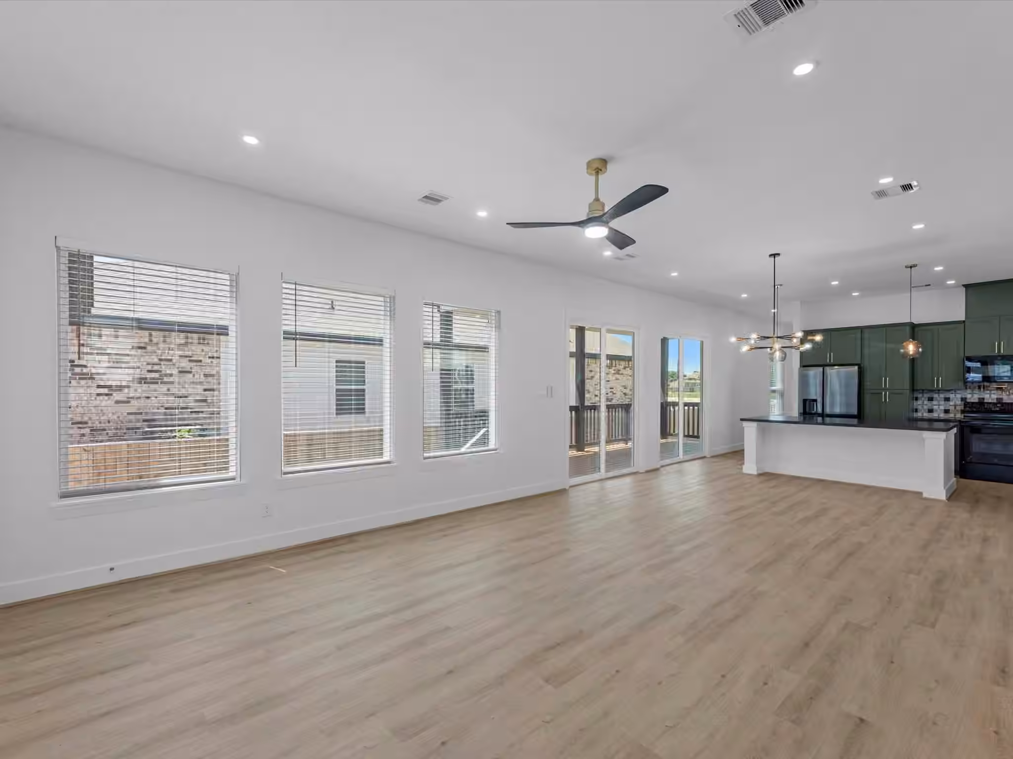 Photo 6 of 7727 Green Lawn Drive, Houston, TX