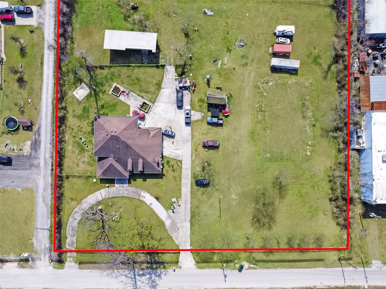Photo 7 of 2230 Gault Road, Houston, TX