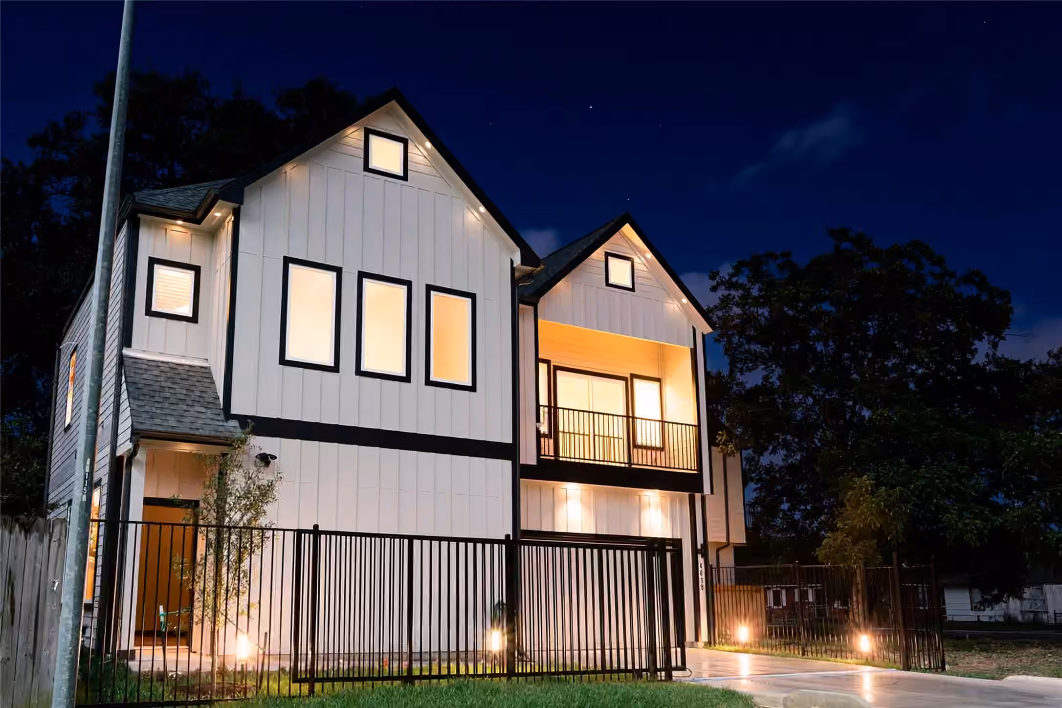 Photo 2 of 4618 Ward Street, Houston, TX