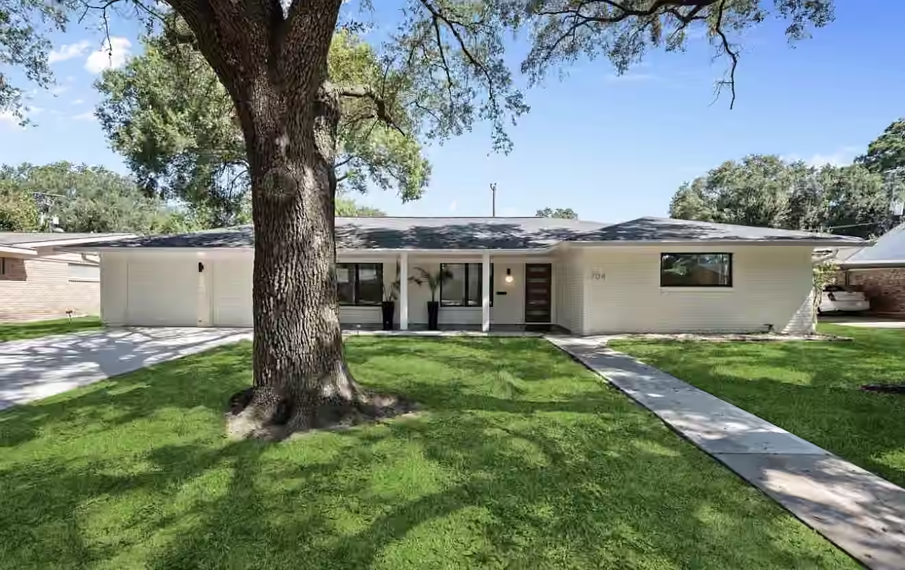 Photo of 704 Fleetwood Street, Baytown, TX 77520