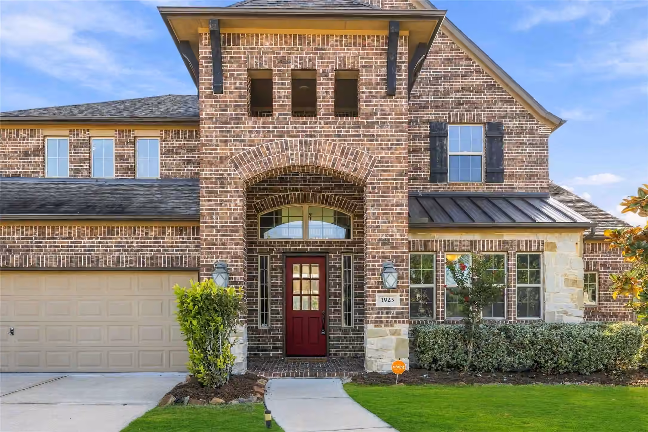 Photo 2 of 1923 Opal Field Lane, Rosenberg, TX