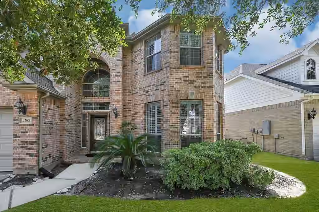 Photo 5 of 2703 Marble Brook Lane, Pearland, TX
