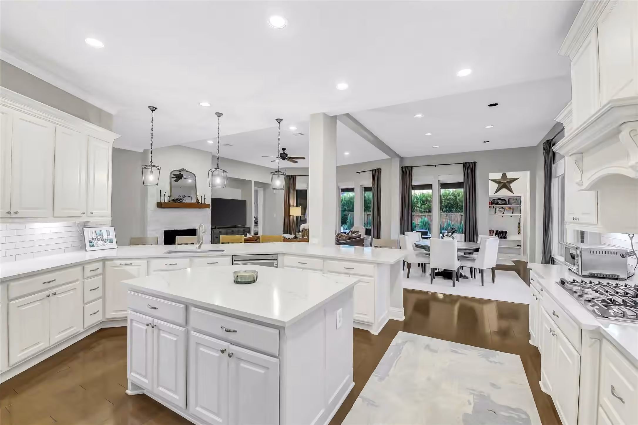 Photo 7 of 5410 Briarcliff Lane, Fulshear, TX