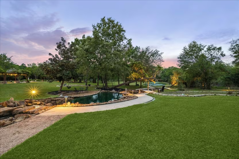 Photo 6 of 4 Steven Luke Lane, Friendswood, TX