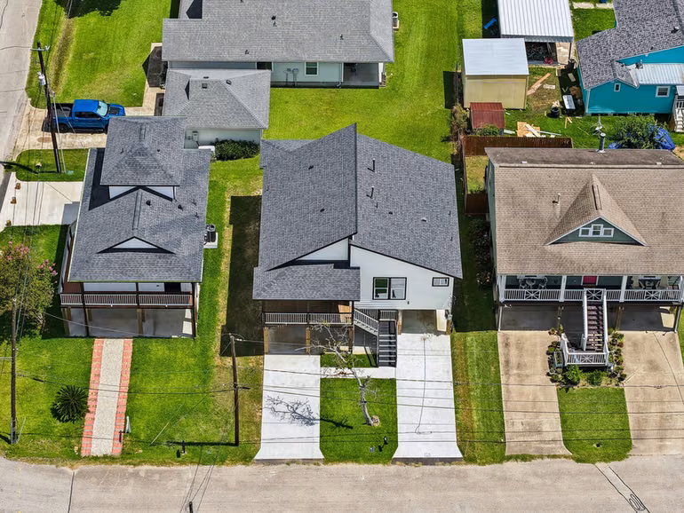 Photo 5 of 226 S Y Street, La Porte, TX