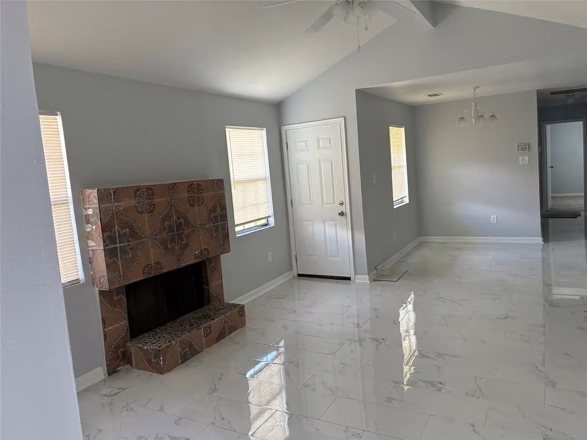 Photo 2 of 5315 Gayla Lane, Baytown, TX